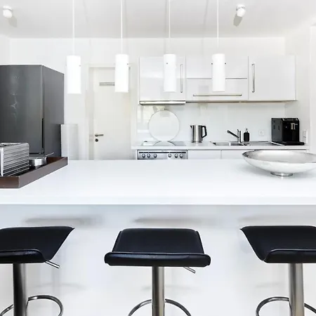 Criston - Modern Flat